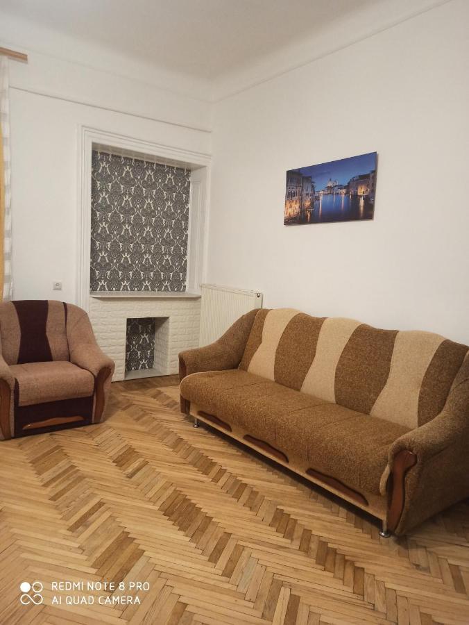 Apartament On Franka Street Lägenhet Lviv Exteriör bild