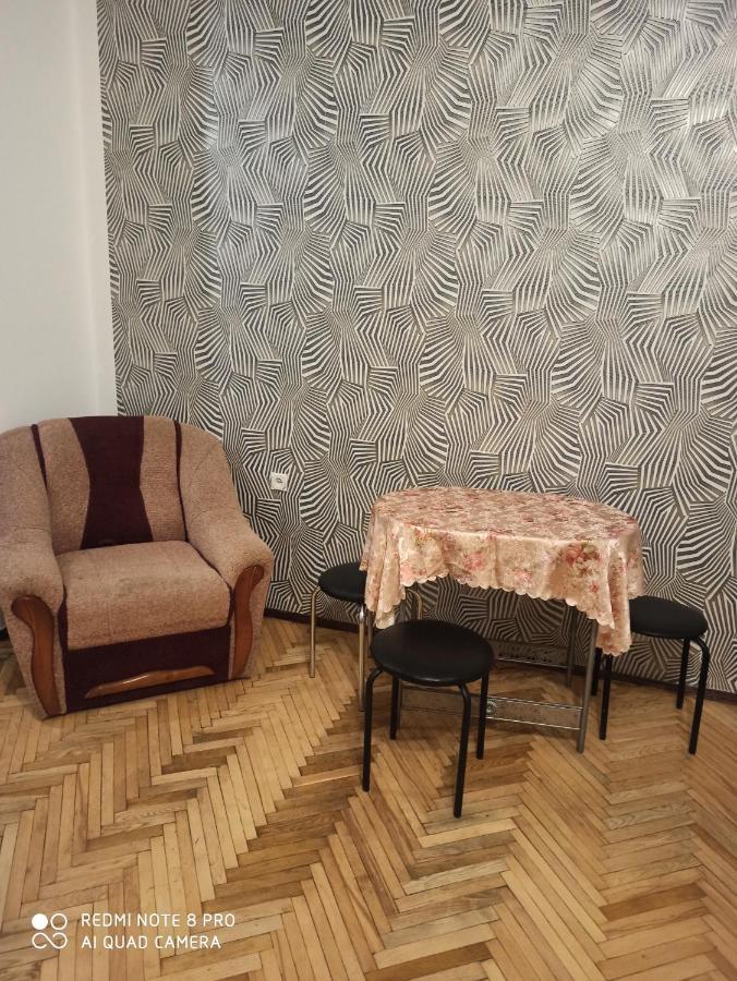 Apartament On Franka Street Lägenhet Lviv Exteriör bild
