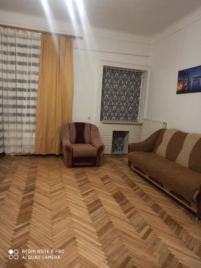 Apartament On Franka Street Lägenhet Lviv Exteriör bild