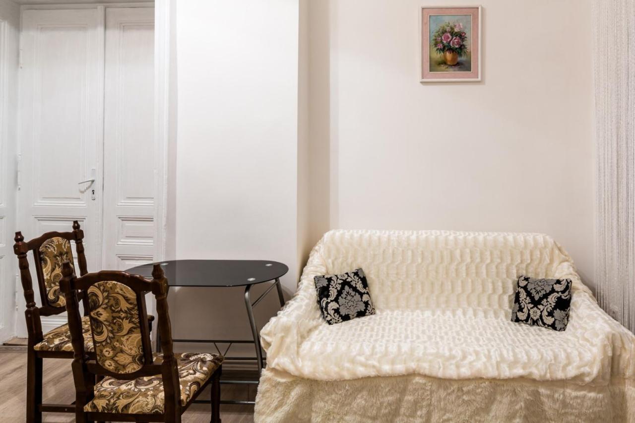 Apartament On Franka Street Lägenhet Lviv Exteriör bild