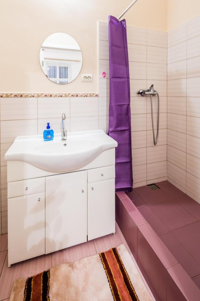 Apartament On Franka Street Lägenhet Lviv Exteriör bild