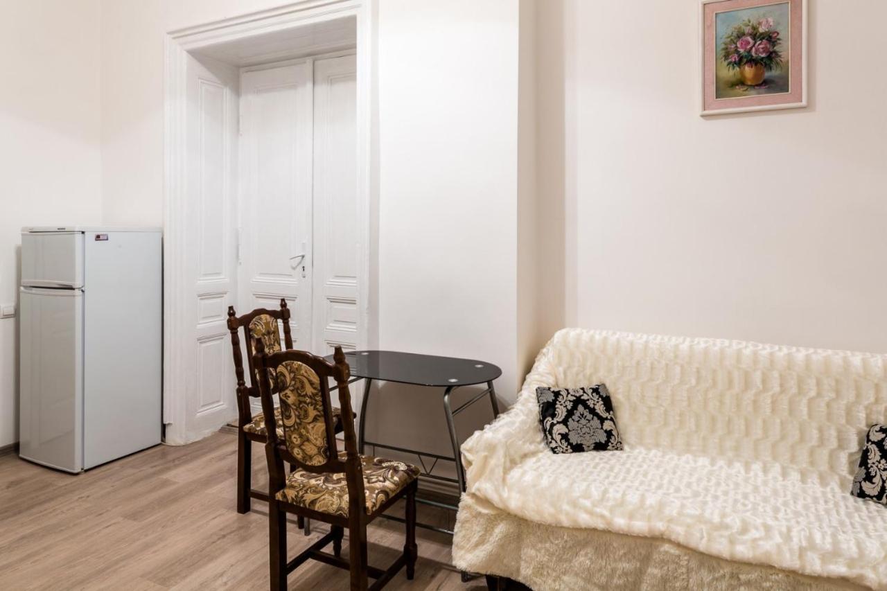 Apartament On Franka Street Lägenhet Lviv Exteriör bild